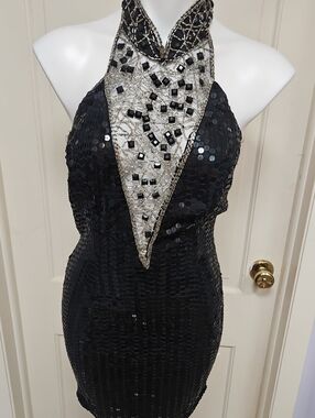 1980s disco body con, sequin, beautiful, sexy, black Dress